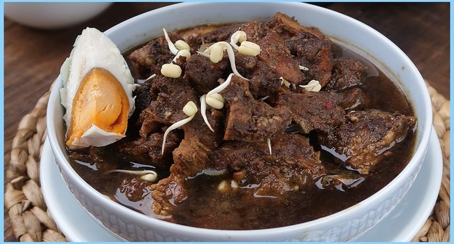 Sarapan Tradisional di Warung Kelontong Bu Minah: Rasa yang Menggugah Selera